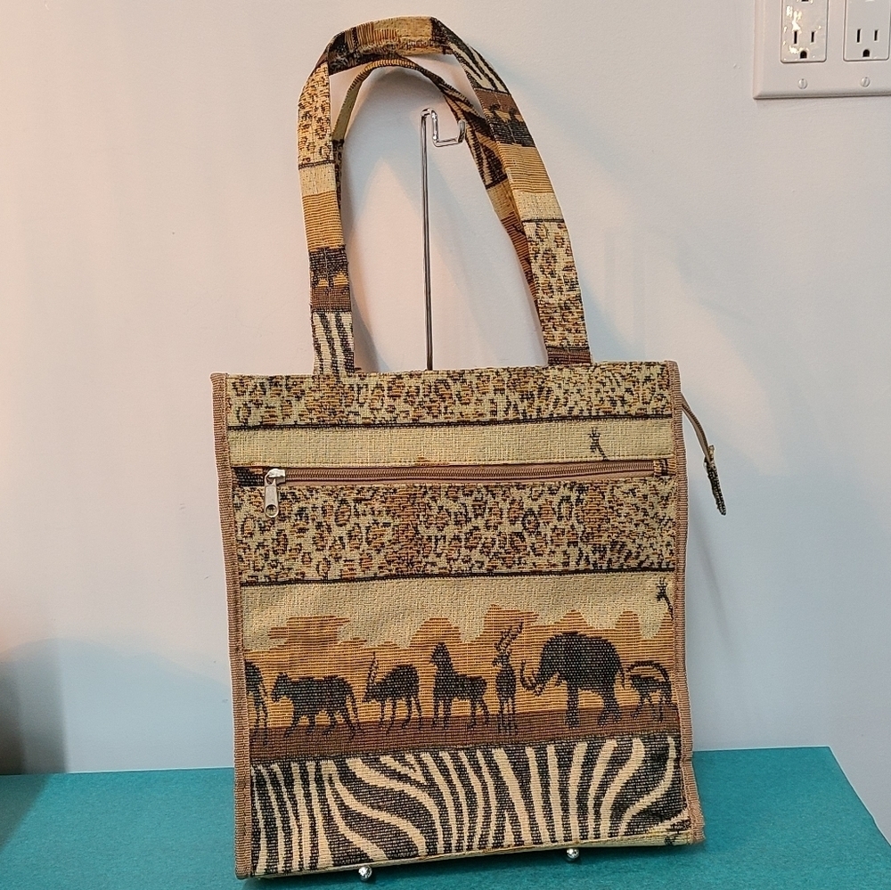 Benjamin Jordan Safari Shoulder Bag